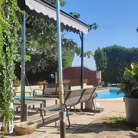 Entre La Provence Et Le Languedoc 别墅 *