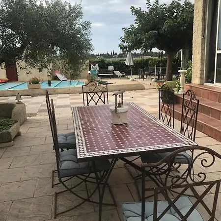 Entre La Provence Et Le Languedoc 别墅